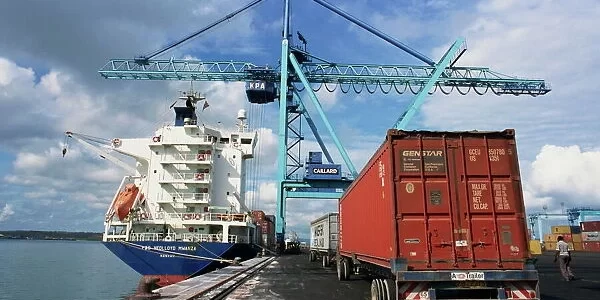 Severe Weather Dampens Container Throughput at South African Ports