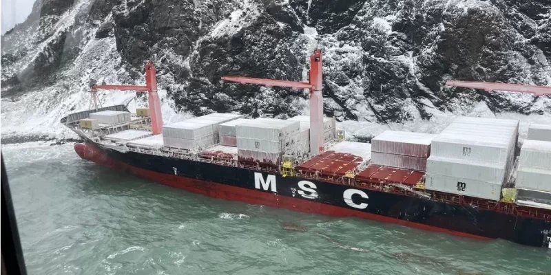 Canadian Coast Guard Rescues 20 Crew Members from MSC Baltic III Grounding